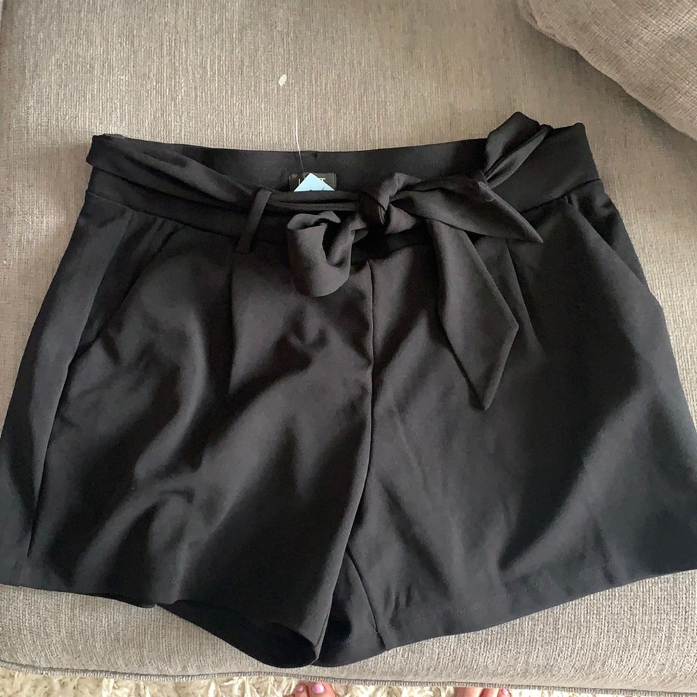 Cute LOFT shorts!